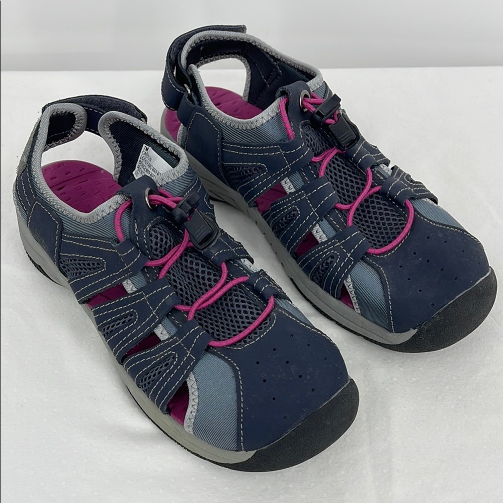 KHOMBU CAMERON WOMENS SIZE 7.M Navy and Pink Outdoor Sandals